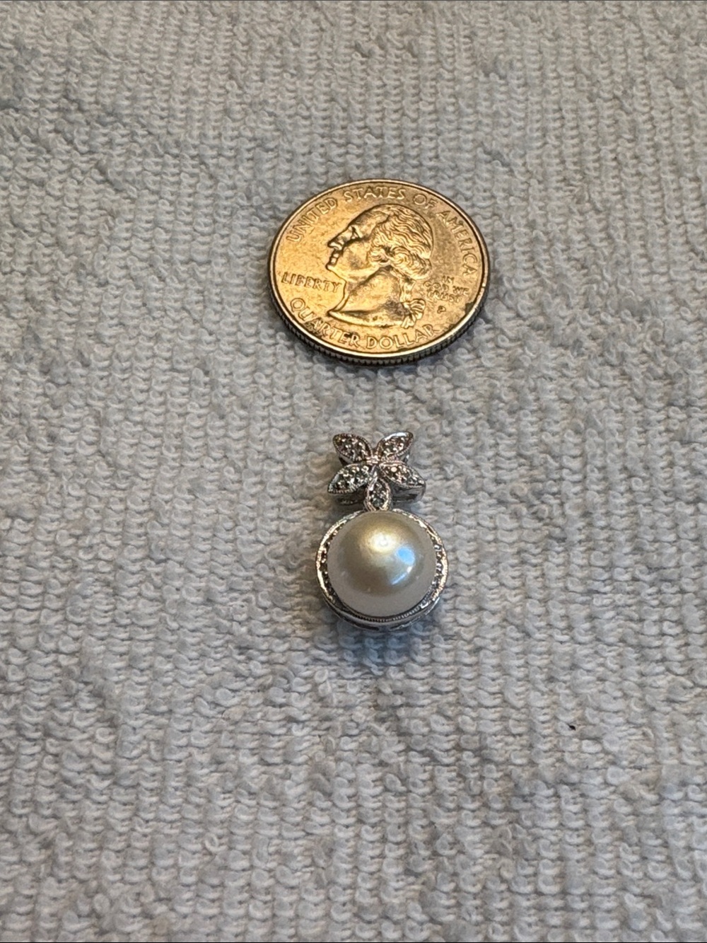 Vintage 14K White Gold and Diamond Cultured Button Pearl Drop Pendant